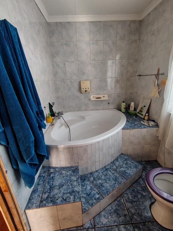 4 Bedroom Property for Sale in Vaalpark Free State